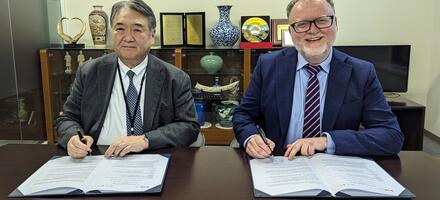 Masato Onodera, MD, JUSE and Vince Desmond, CEO, CQI sign MOU