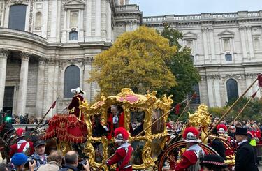 Lord Mayor's Show 2024 Alderman Alastair King, 696th Lord Mayor in the state carriage